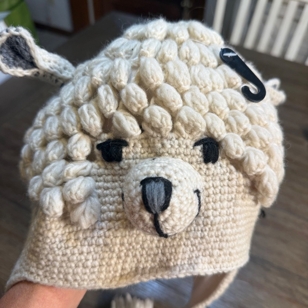 English Heritage Adult Alpaca Sheep Lamb Hand Knitted Wool Beanie Hat Lined NWT - Picture 8 of 12